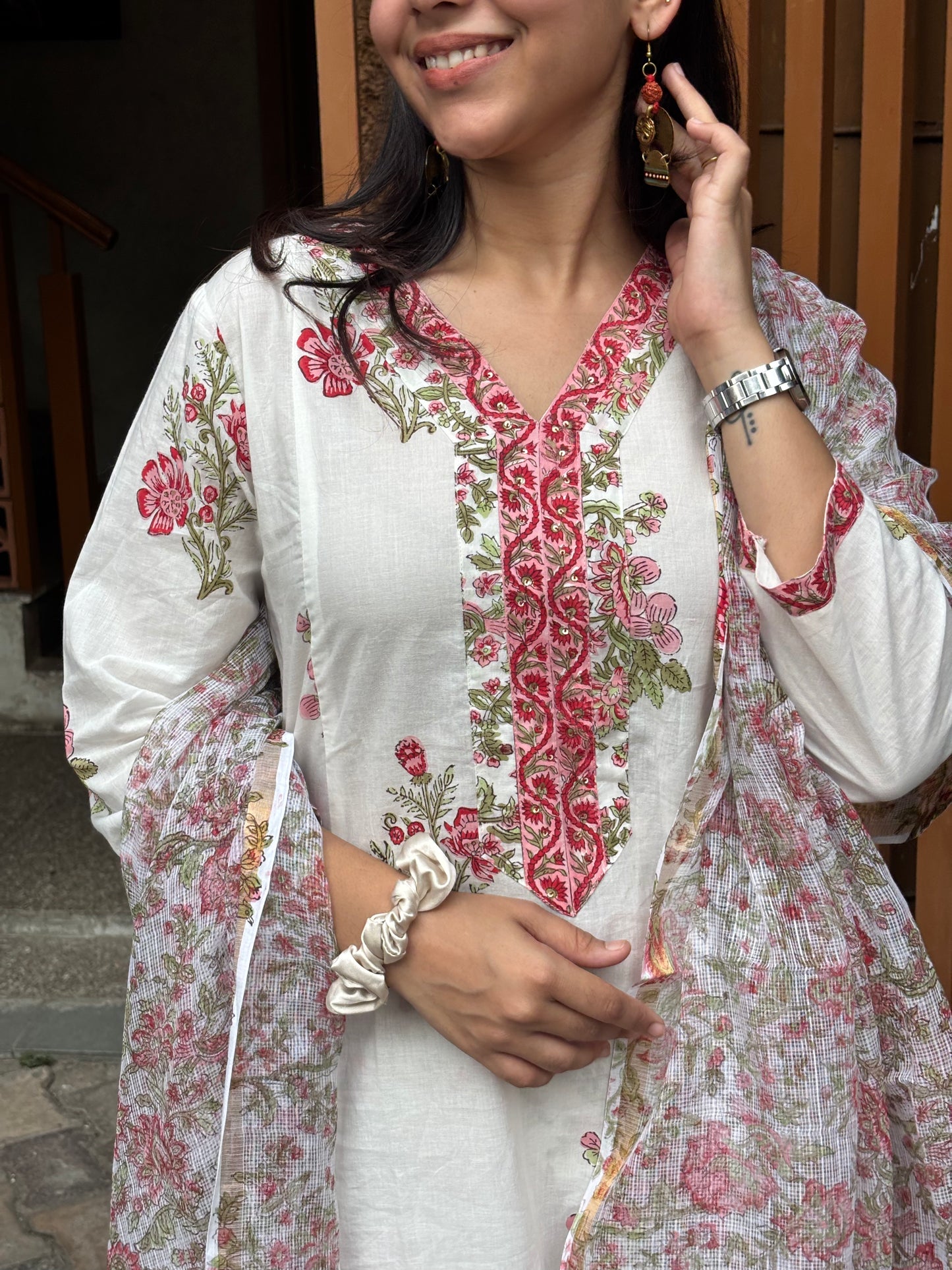 Ruhani Kurta Set with Pants
