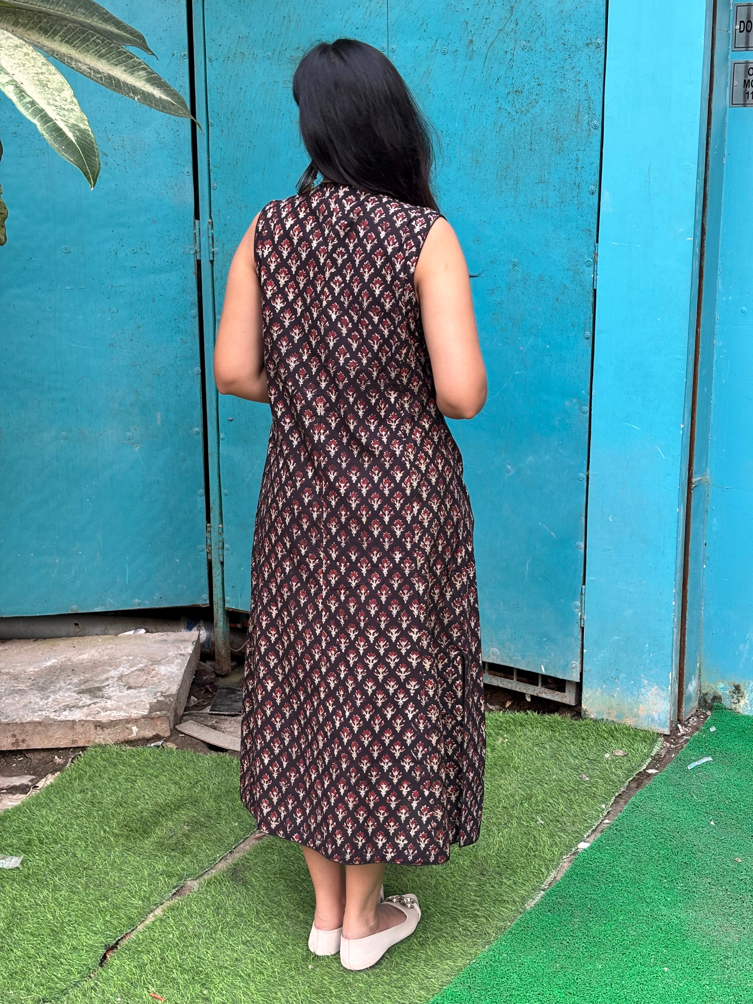 Libha Hand Block Print Cotton Sleeveless Kurta