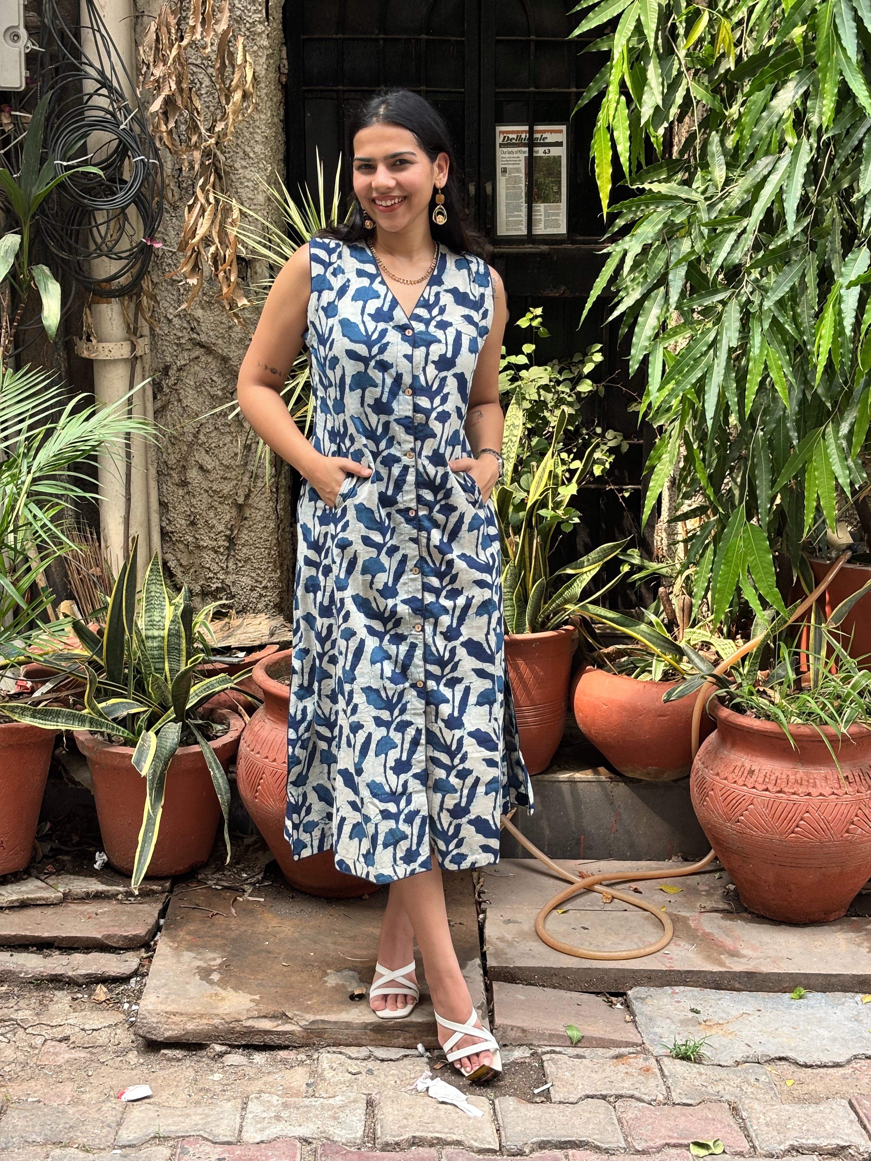 Neer Indigo Hand Block Print Cotton Sleeveless Kurta