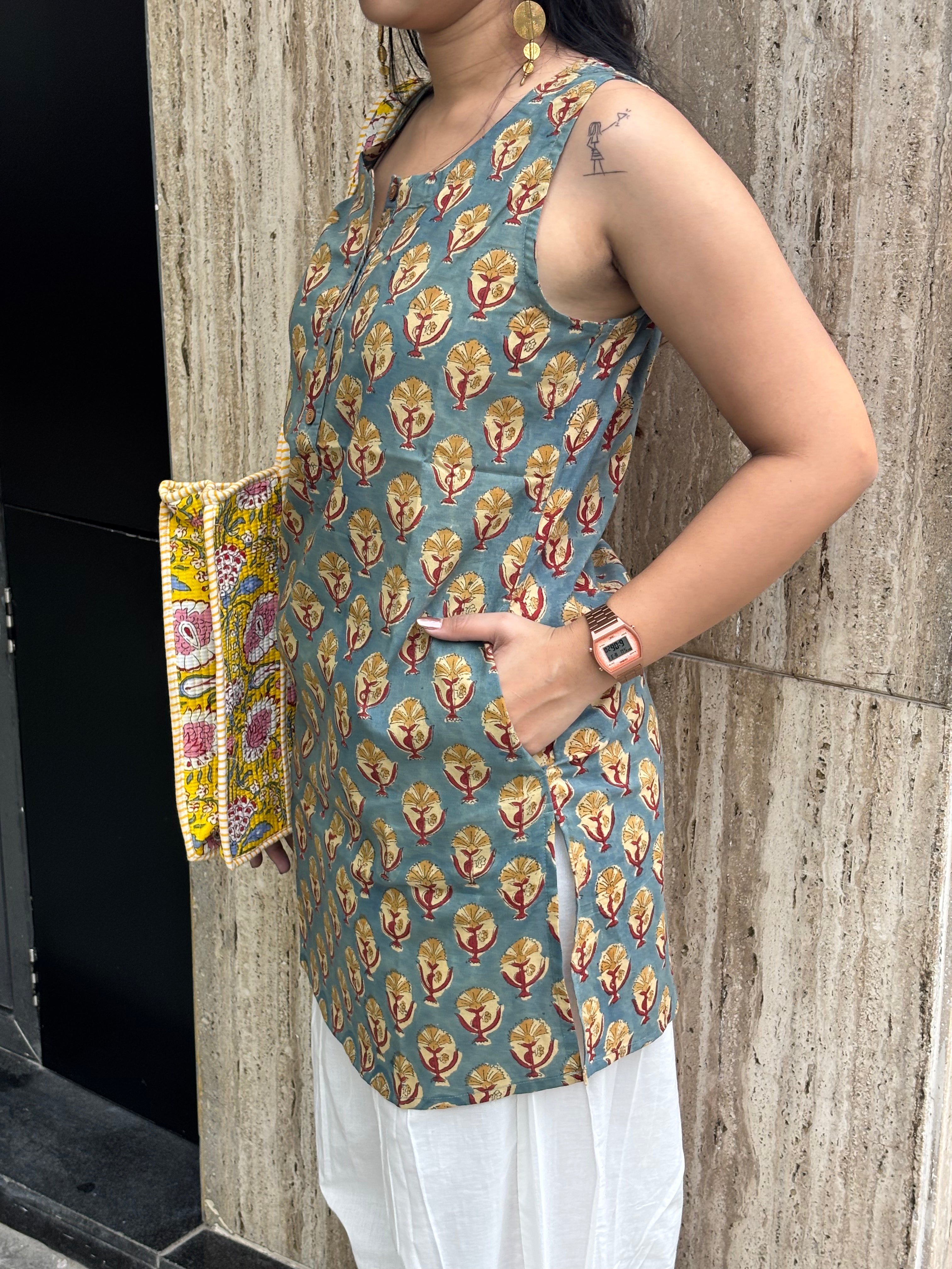 Mishti Bagru Hand Block Print Cotton Sleeveless Kurti