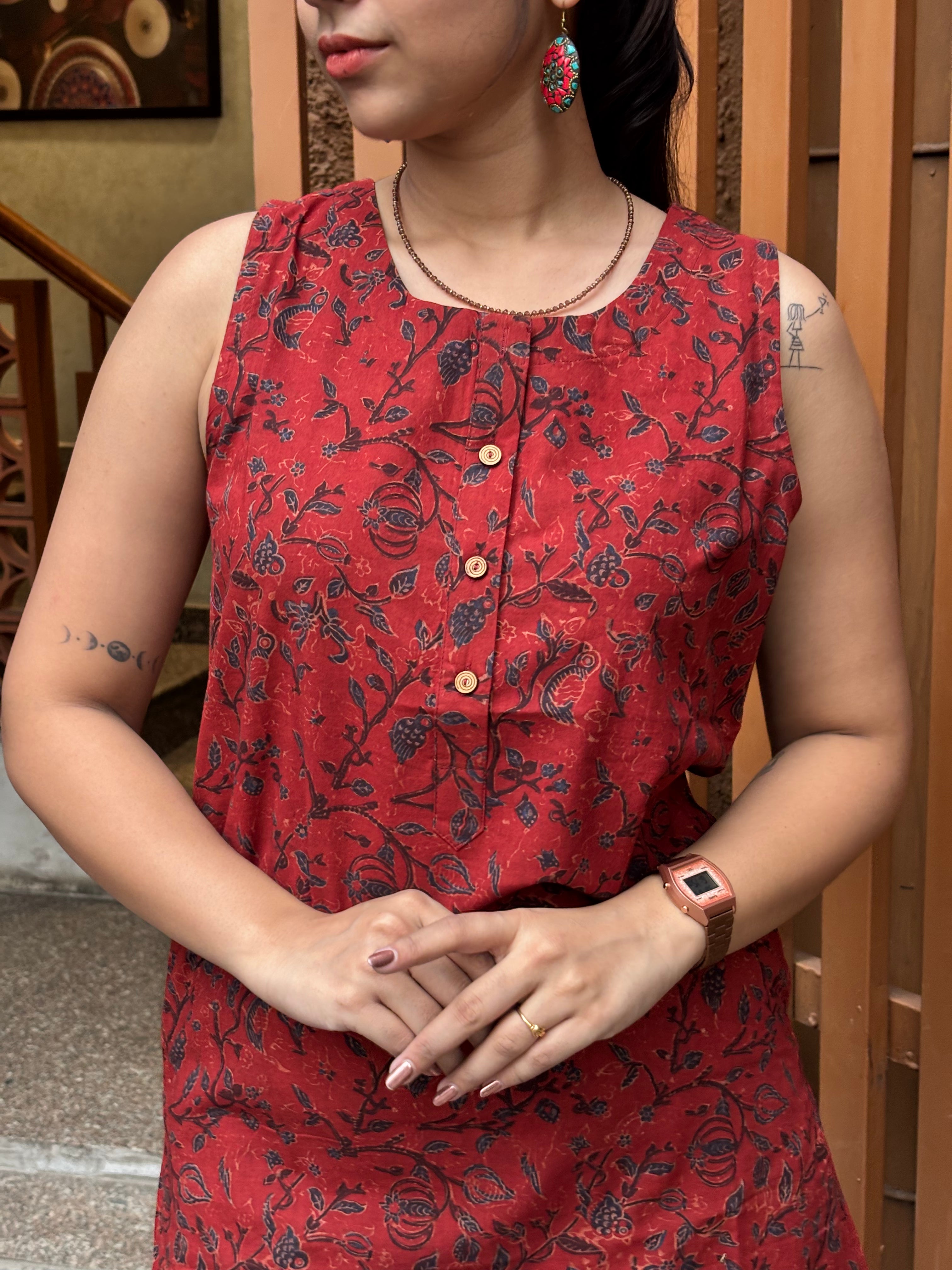 Ridah Ajrakh Hand Block Print Cotton Sleeveless Kurti