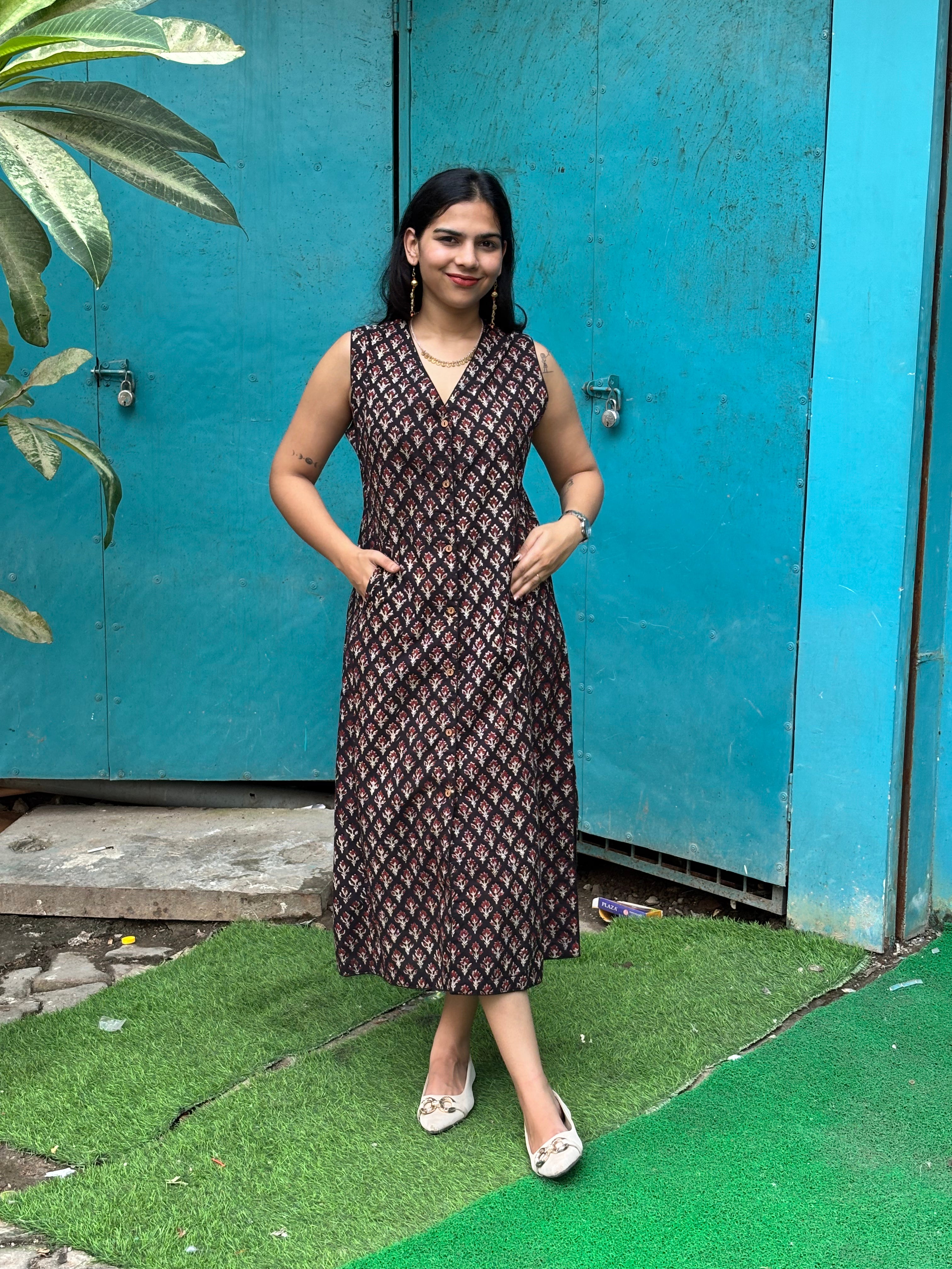 Libha Hand Block Print Cotton Sleeveless Kurta